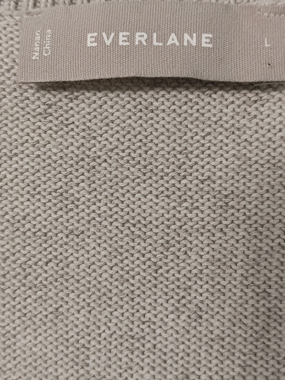Everlane V-Neck Sweater in Heather Gray - Picture 3 of 11
